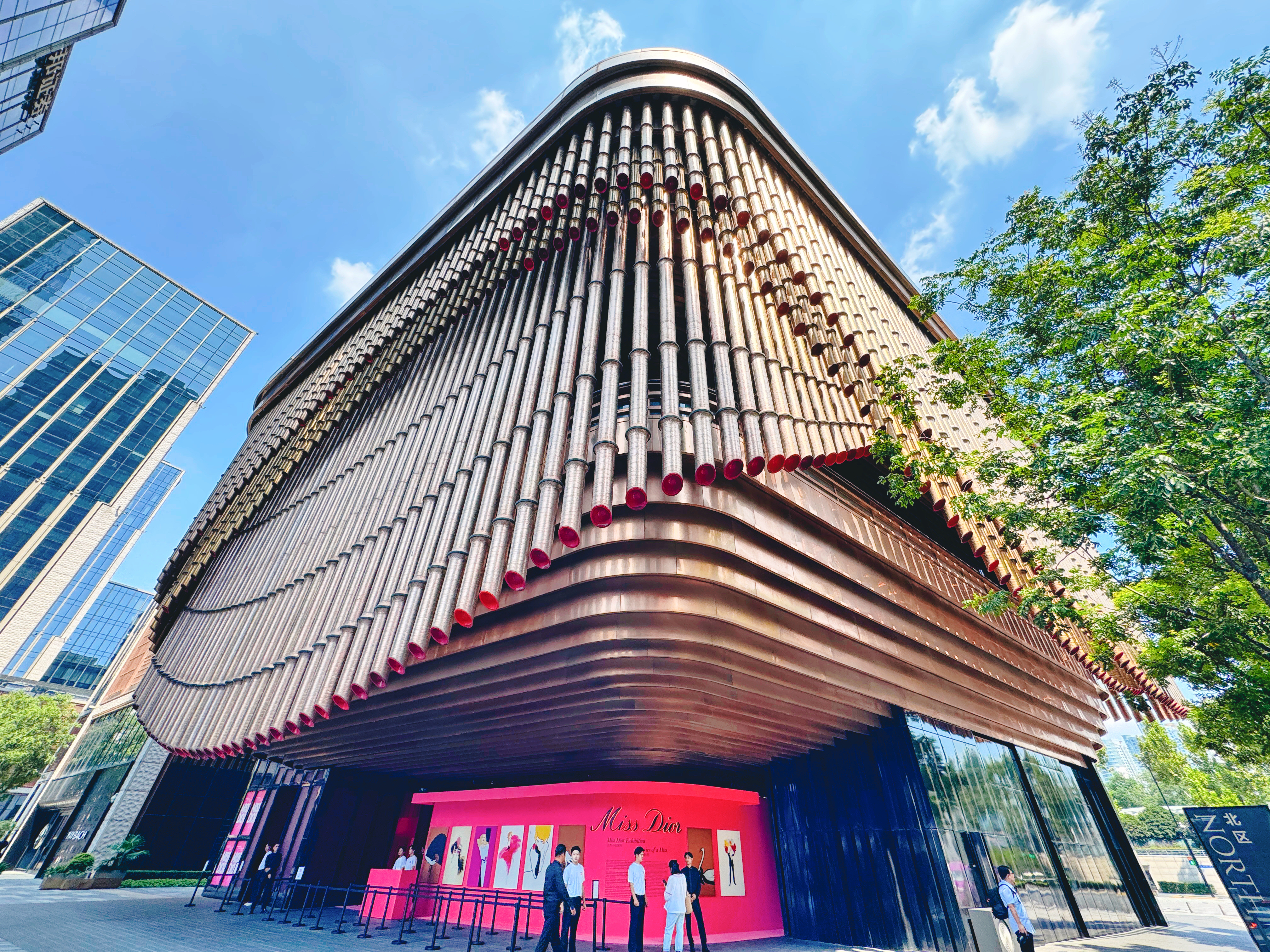 Business and design context in a modern Chinese city
